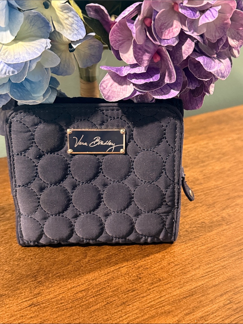 Vera Bradley Black Quilted Circle-Pattern Zip Wallet